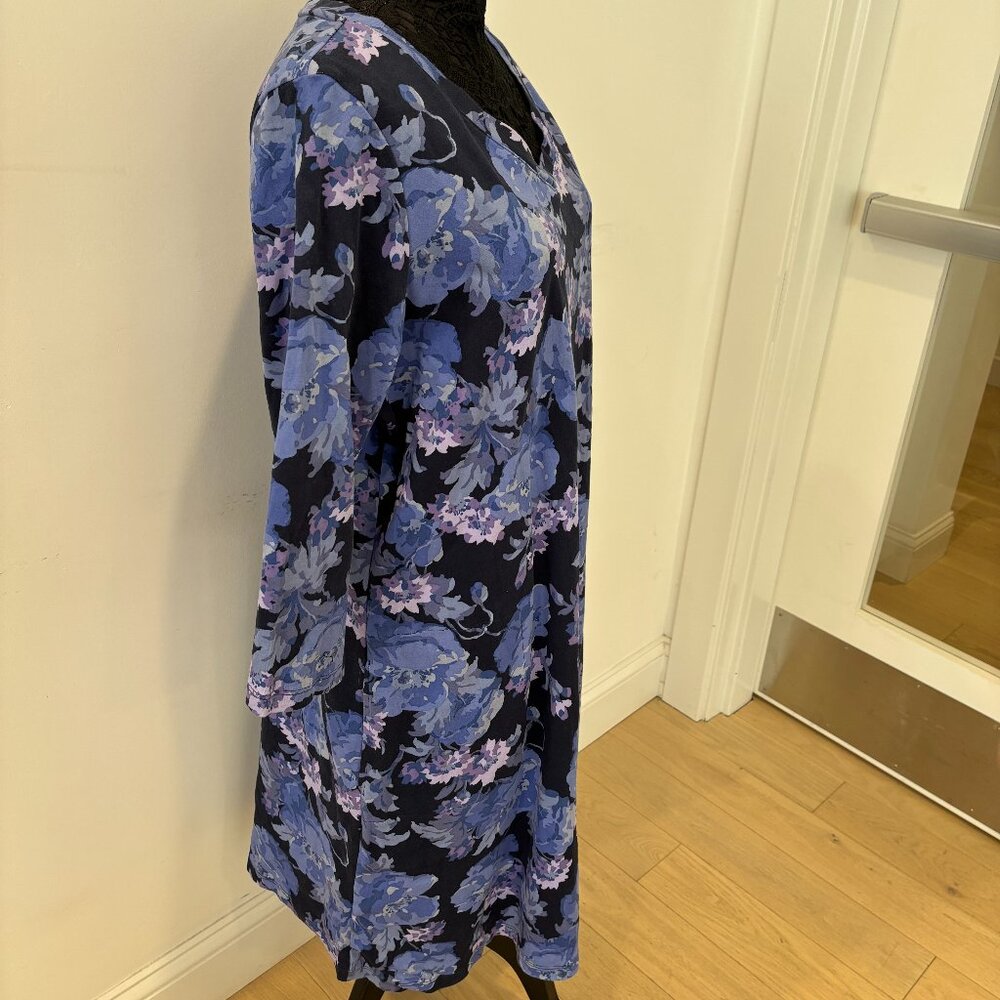 Isaac Mizrahi Live! long-sleeved, long cotton floral dress, 2 roomy pockets, 2XL - Picture 4 of 8